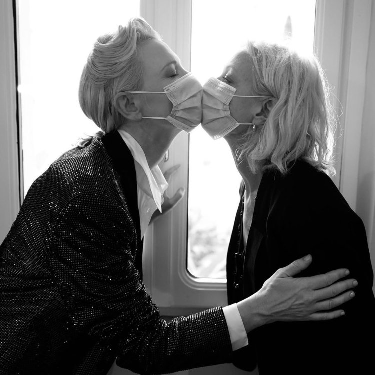 Cate blanchett kiss woman