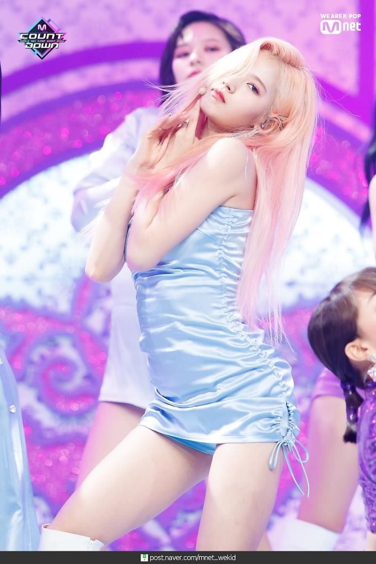 Korean model son youn ju in swimsuit