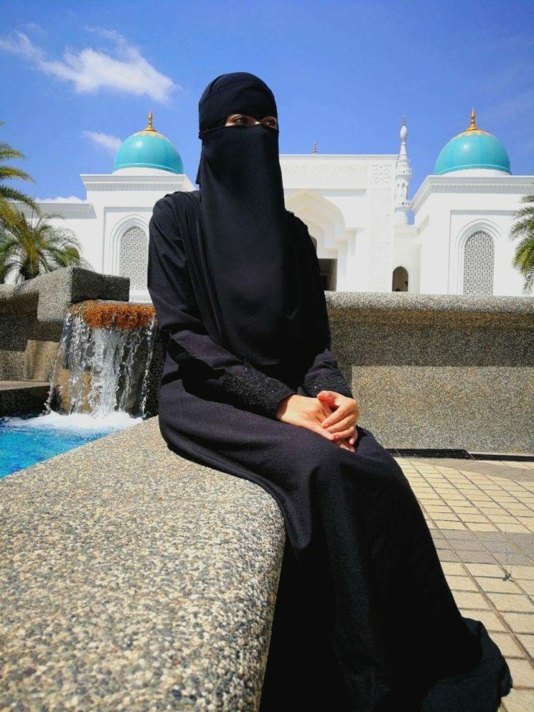 Arabic niqab