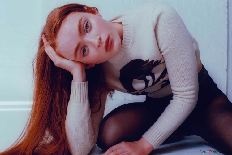 Sadie Sink hot
