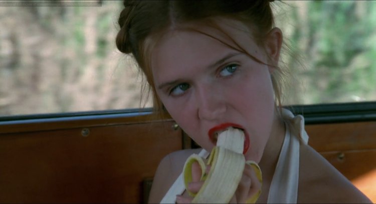 Dominique Swain 1997