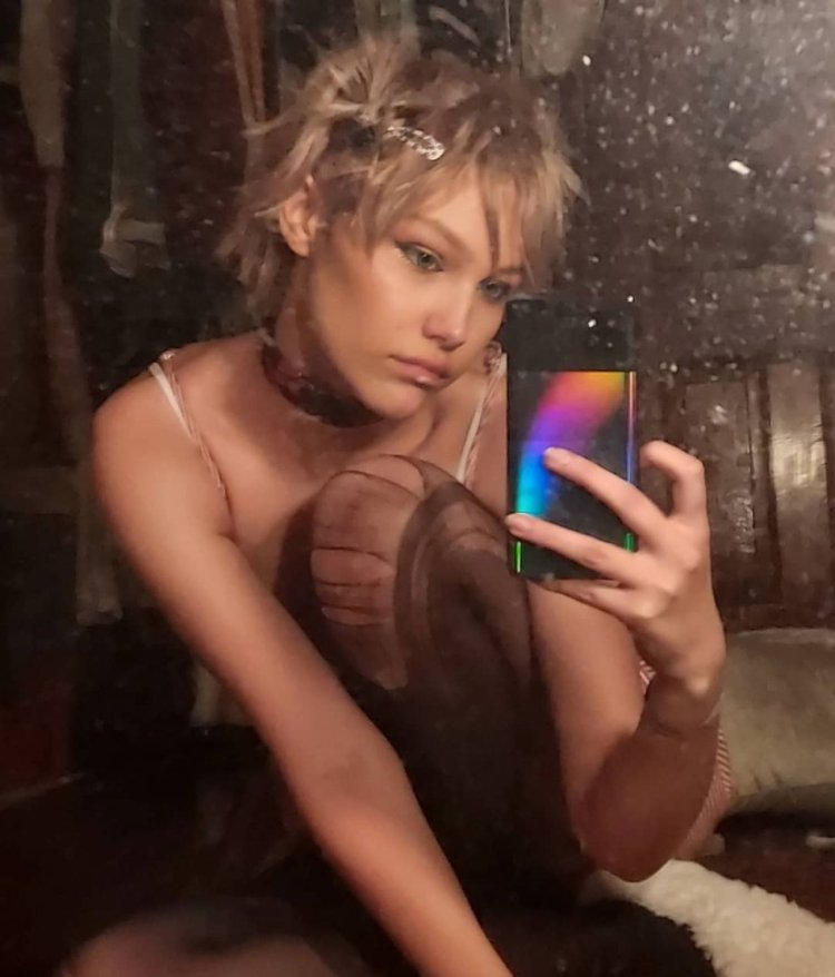 Grace VANDERWAAL 2022