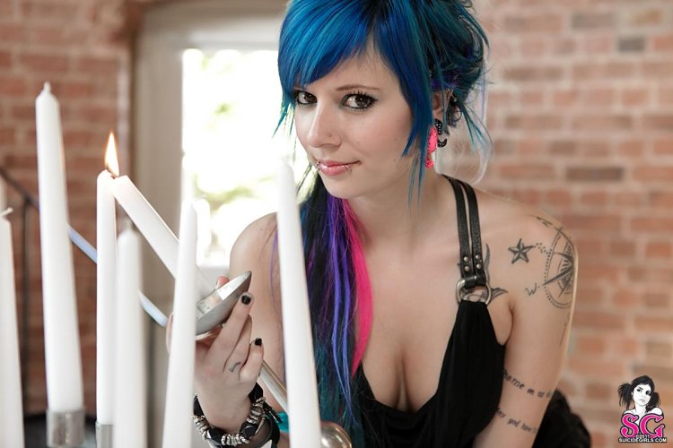 Suicide girls Joe