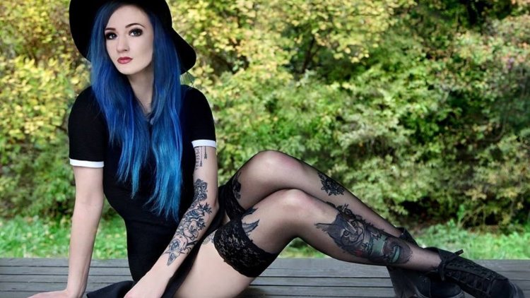 Victoria Weller informal