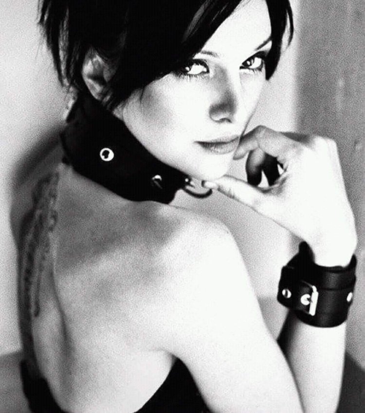 Beautiful collar for a girl