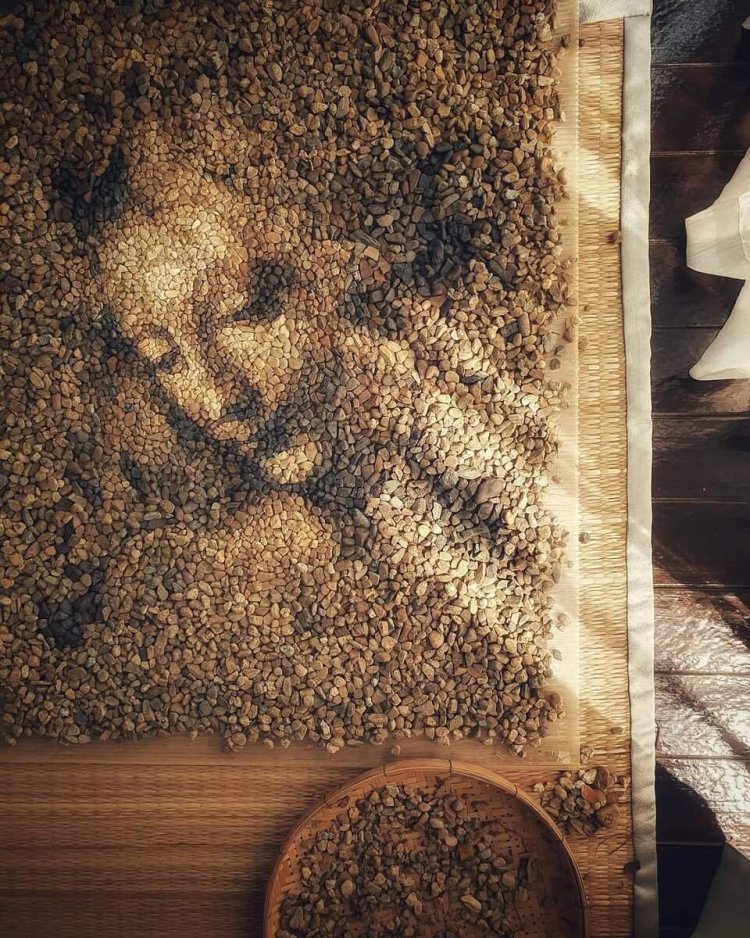 Justin Bateman Pebble Paintings