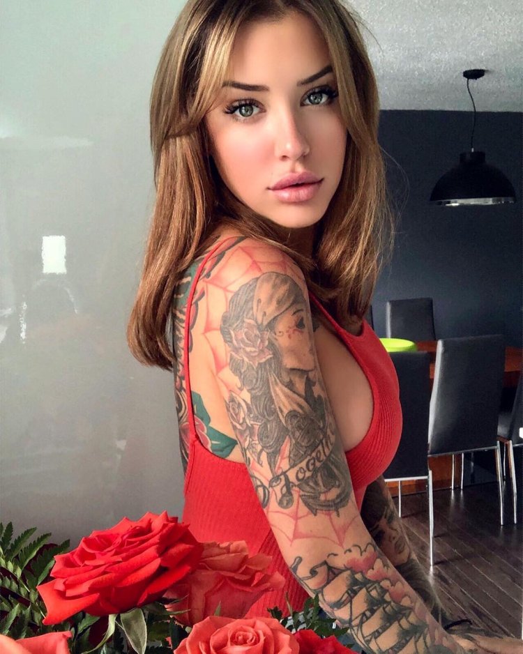 Valerie Cossette breasts