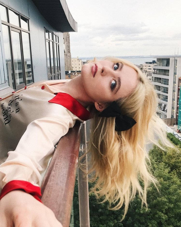 Katherine newton selfie