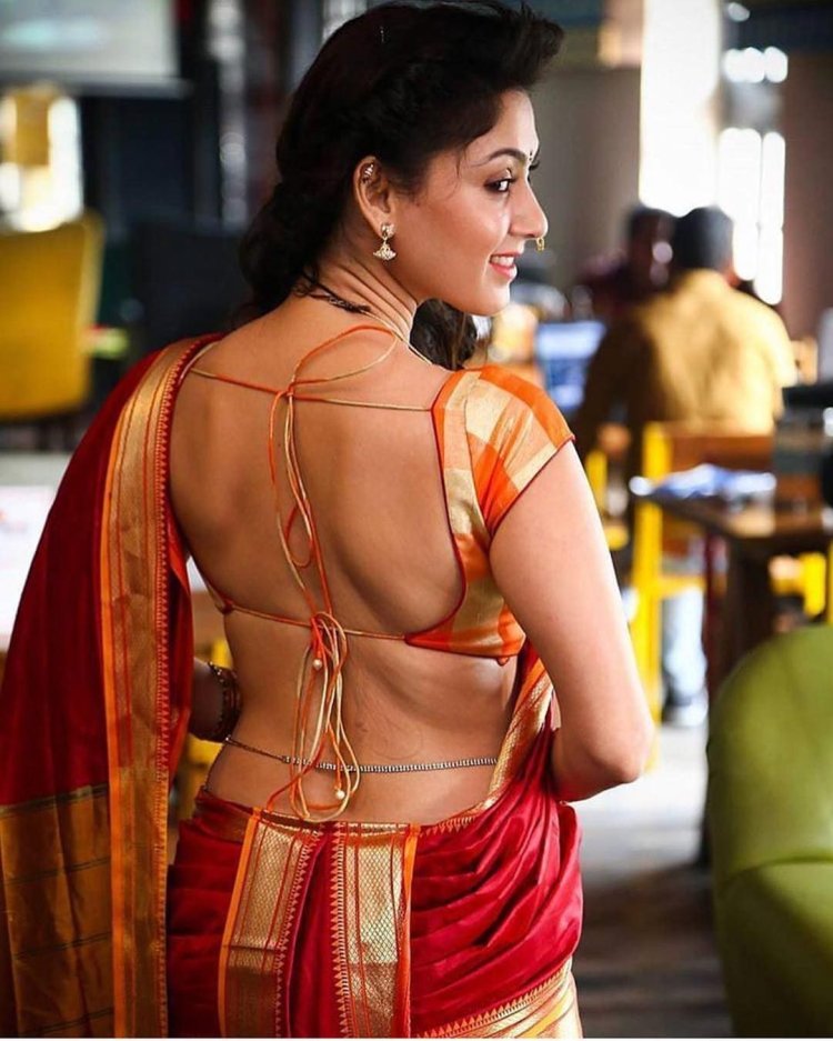 Hot indian saree