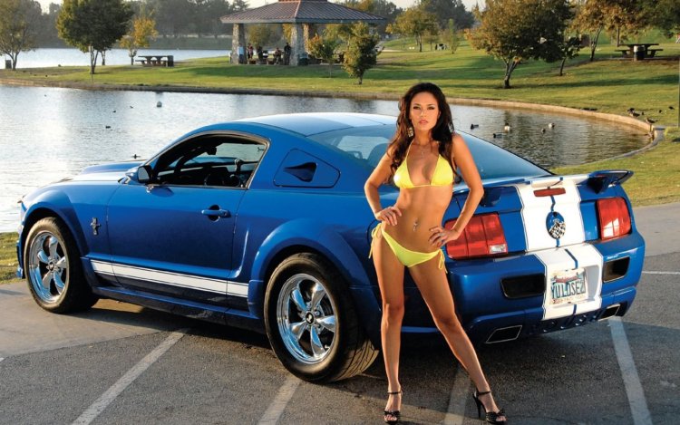 Mustang and girls photo in the desert