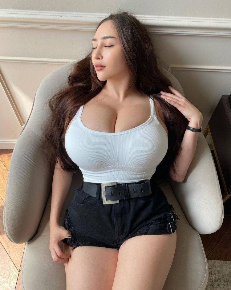 Abigail Morris model