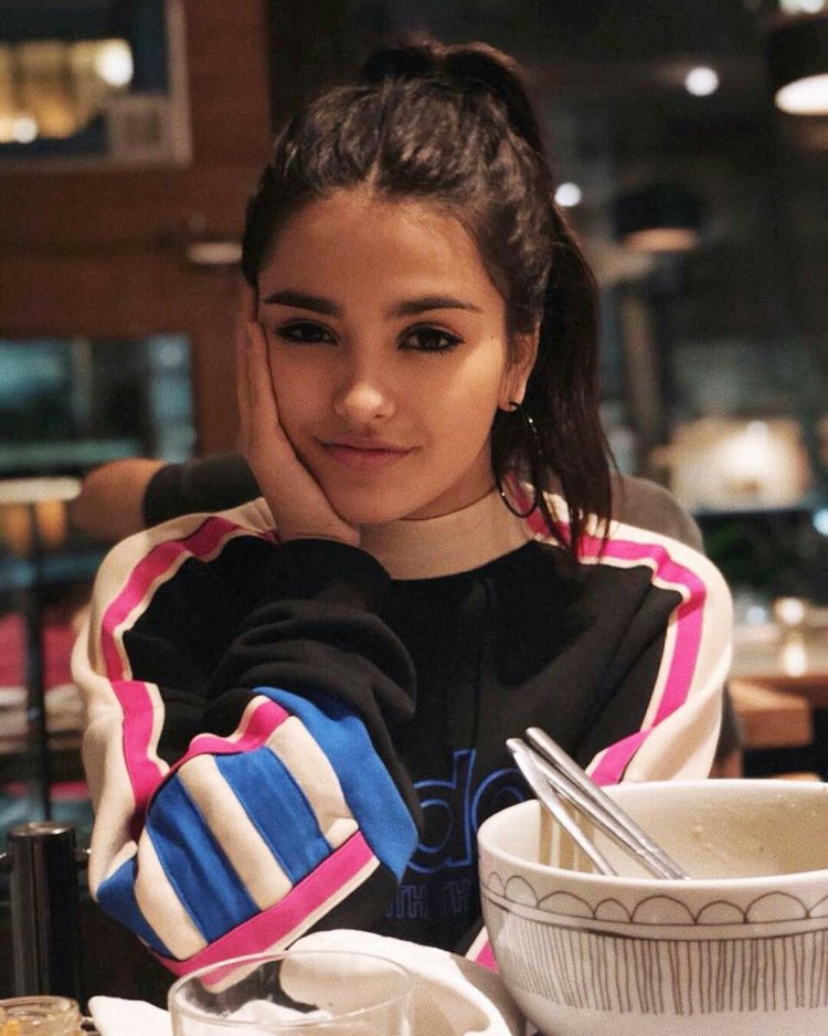 Maia Reficco and her boyfriend