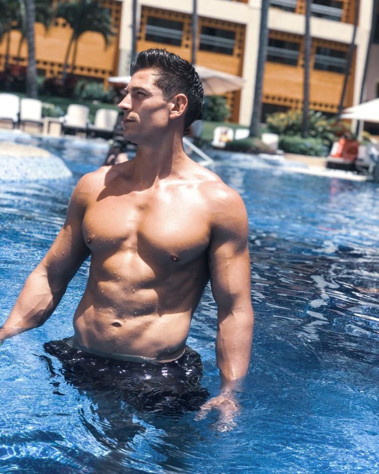 David Birtwistle Nude Pics