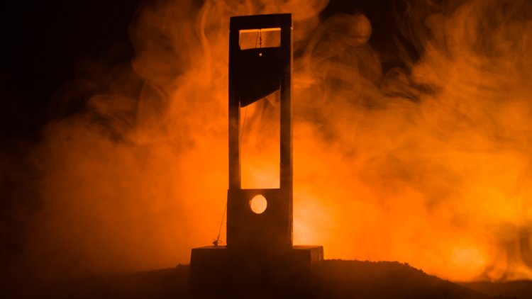 Guillotine background