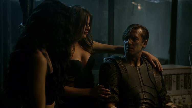 Roxanne McKee Dominion