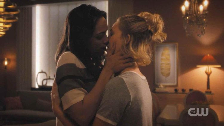 Rosario Dawson, Yael Grobglas - Jane's virgin..