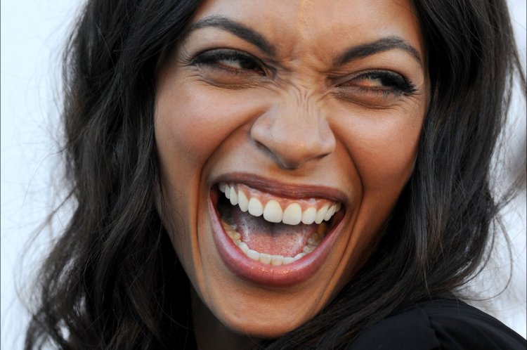 Rosario Dawson tongue