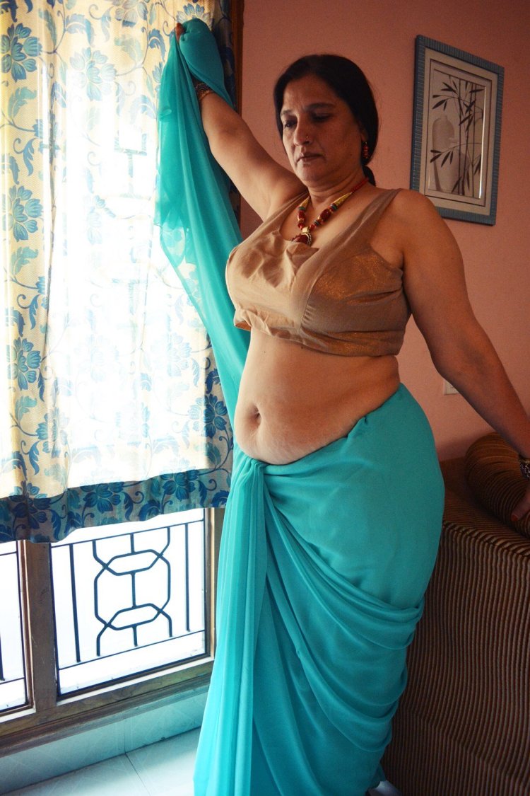 Cleo Fernandez in Lingerie