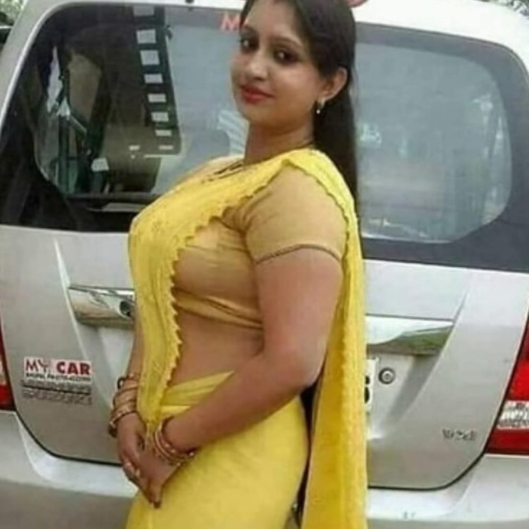 Fat woman in the mirror