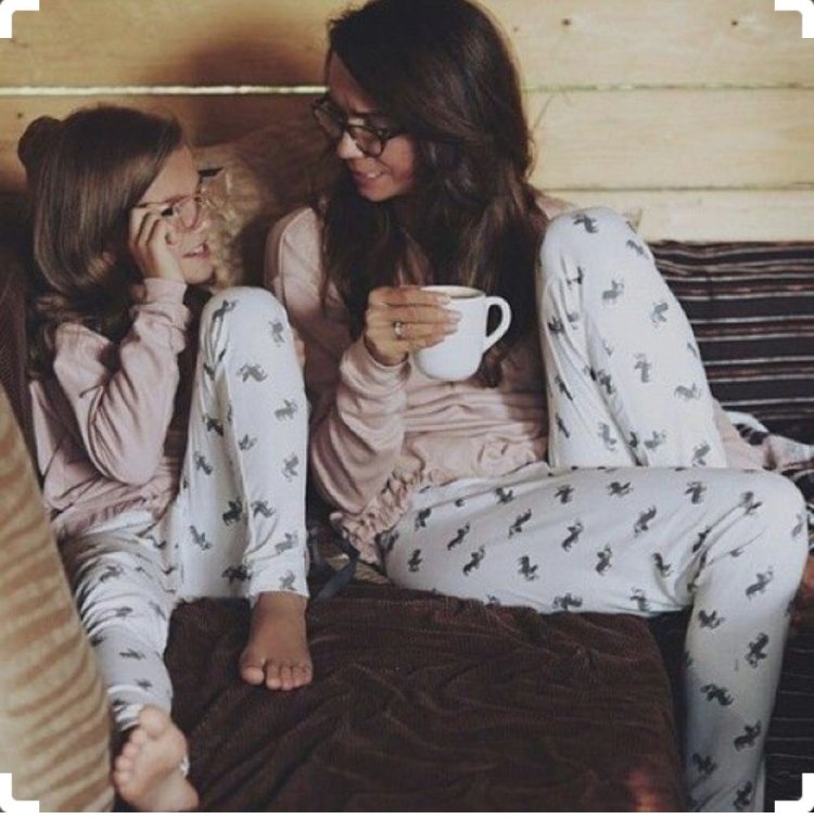 Mom and daughter Aesthetics