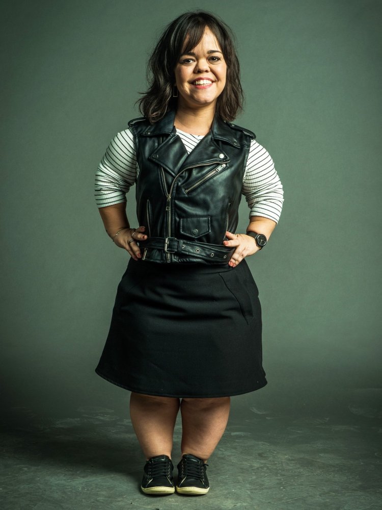 Dwarfs women are beautiful