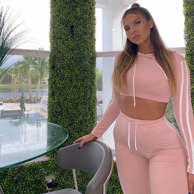 Beautiful girls of Italy