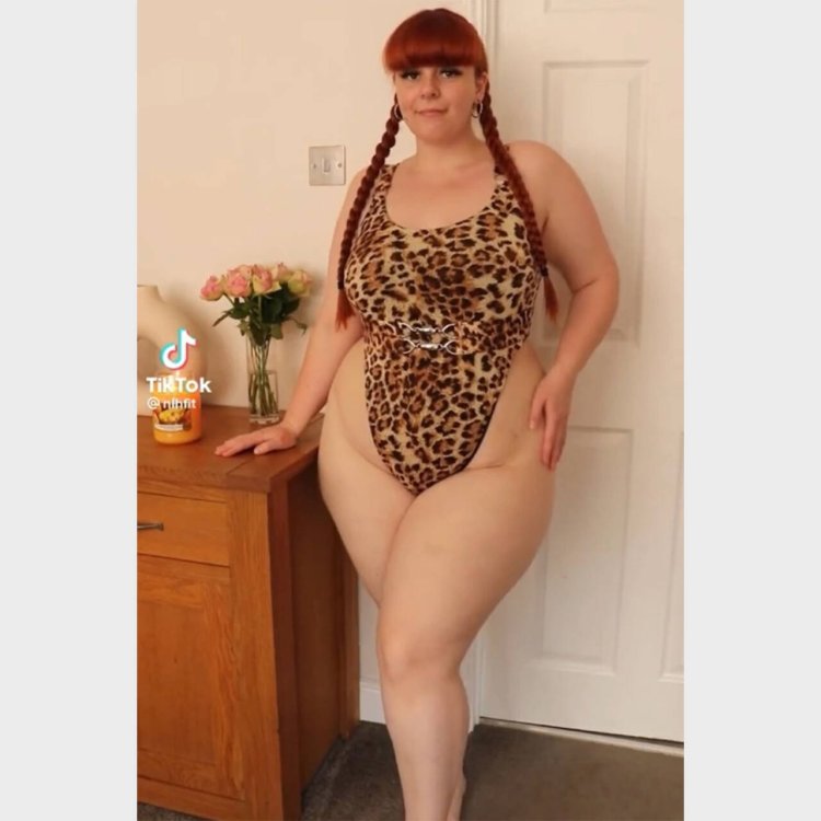 Nicole Herring model