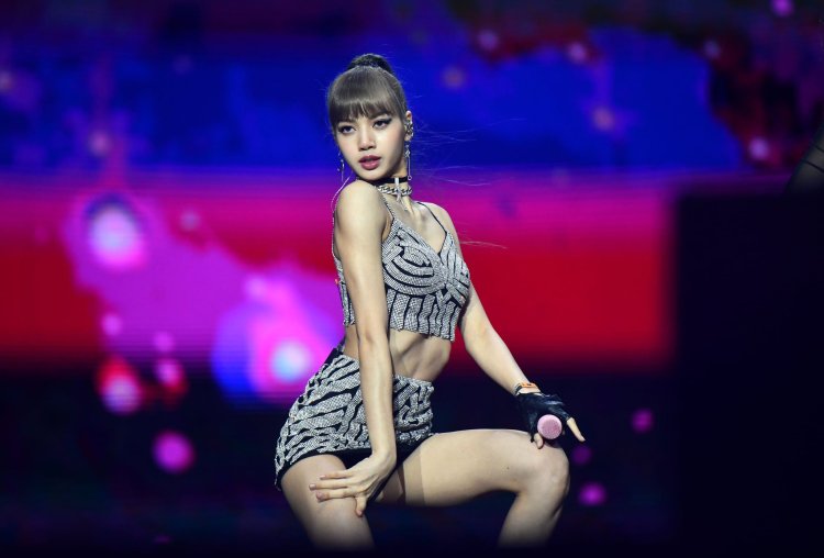 Lisa Black Pink 2019 Coachella