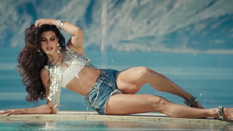 Jacqueline fernandez hot