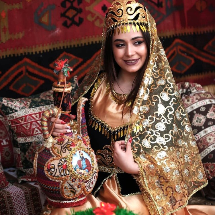 Azerbaijani women's headdress