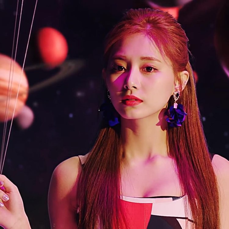Zhou Tzuyu Archer