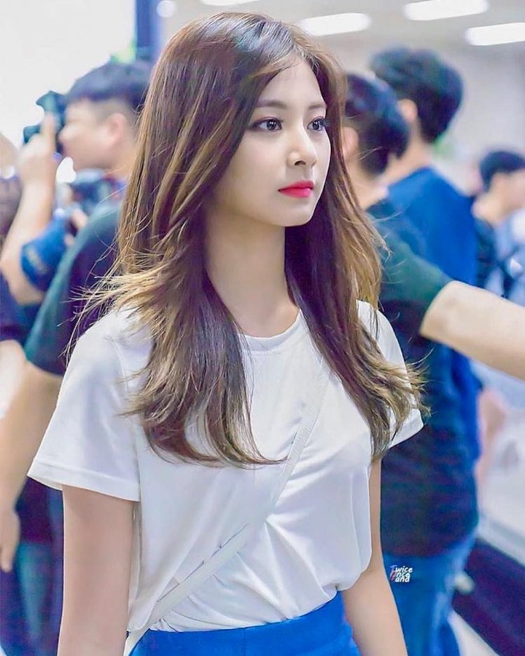 Twice Tzuyu hot