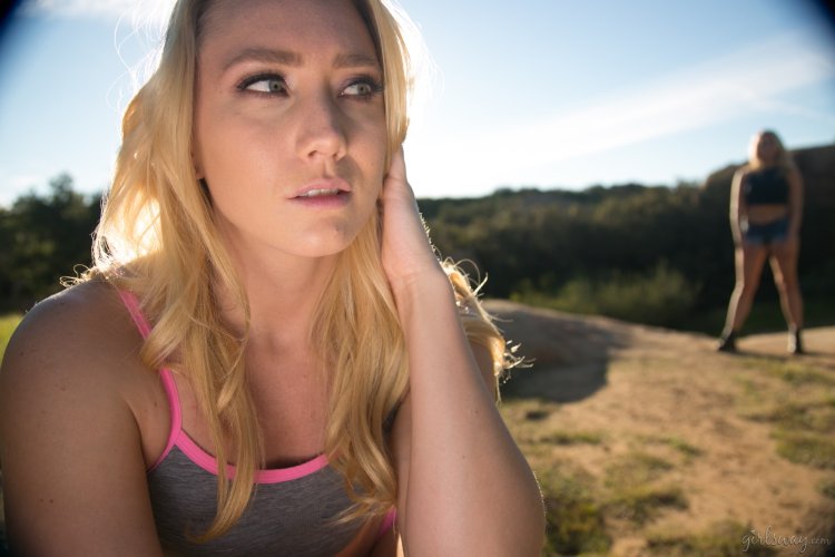 AJ Applegate interracial