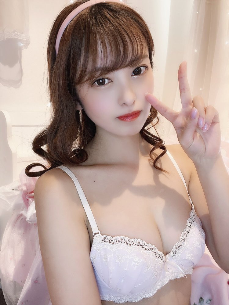 EMI Fukada before surgery