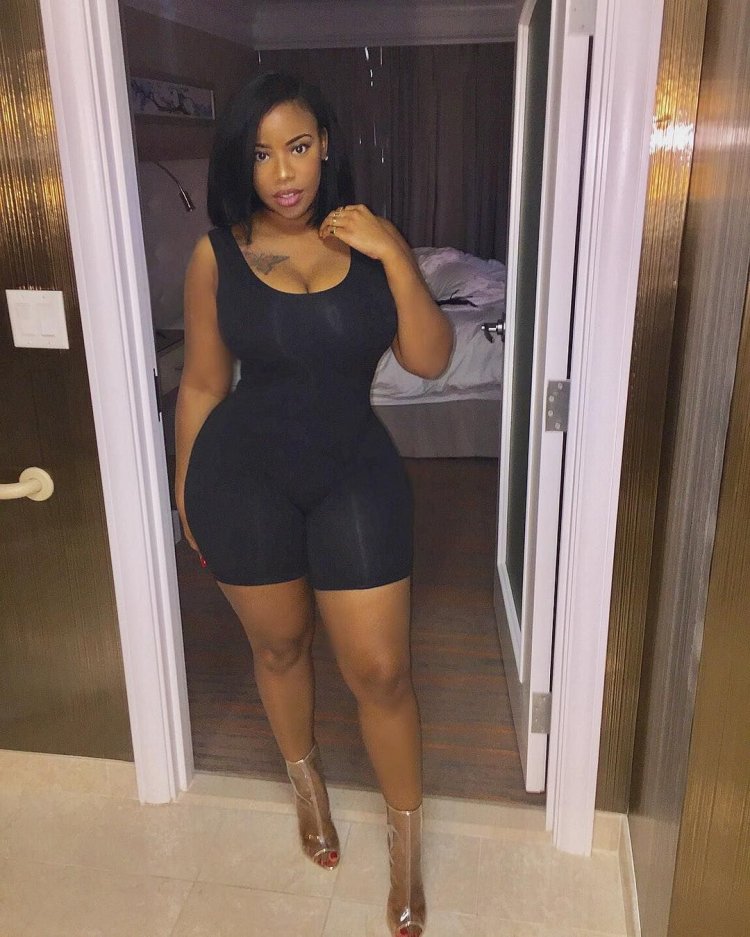 Chubby ebony Thunder thighs