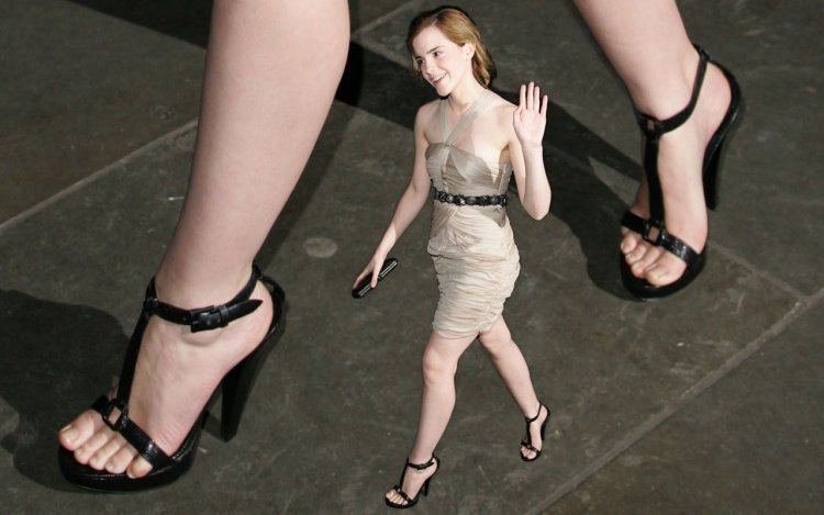 Emma Watson feet