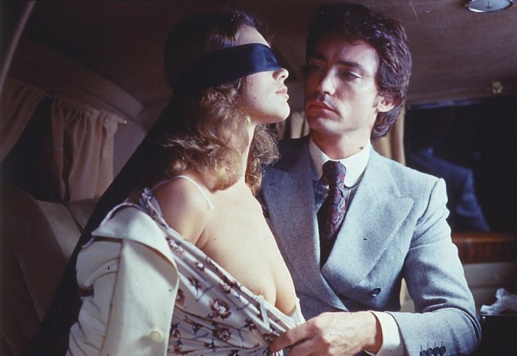 History of "o" / histoire d'o (1975)