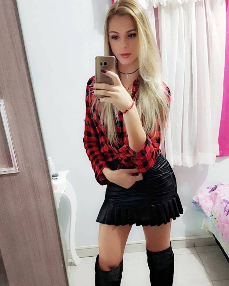 Feminine guy private