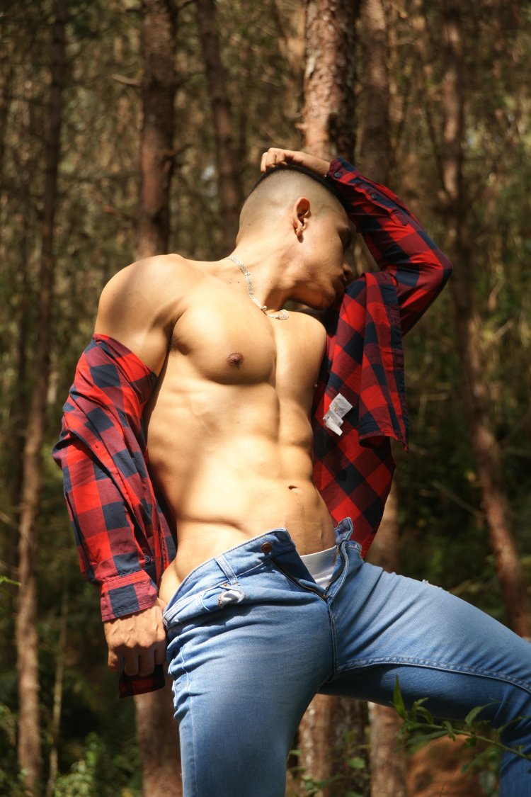 Hot cosplay from Danielle Beaulieu