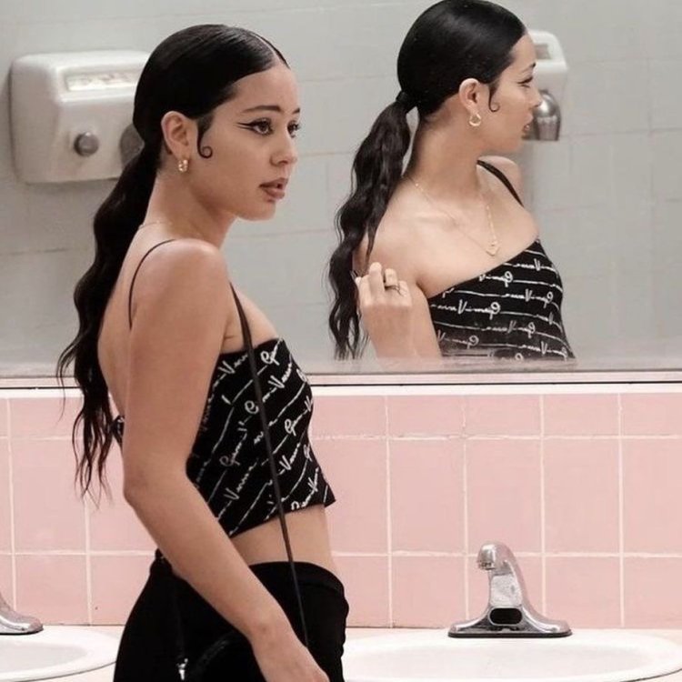 Alexa demie euphoria hot