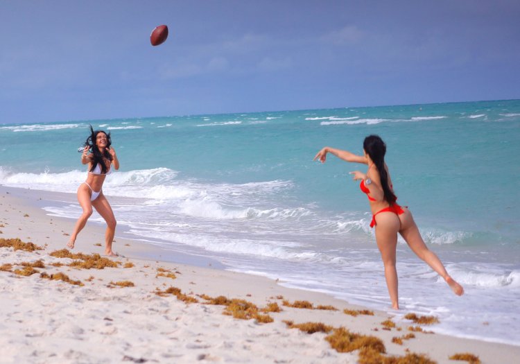 Emma Suarez in a swimsuit