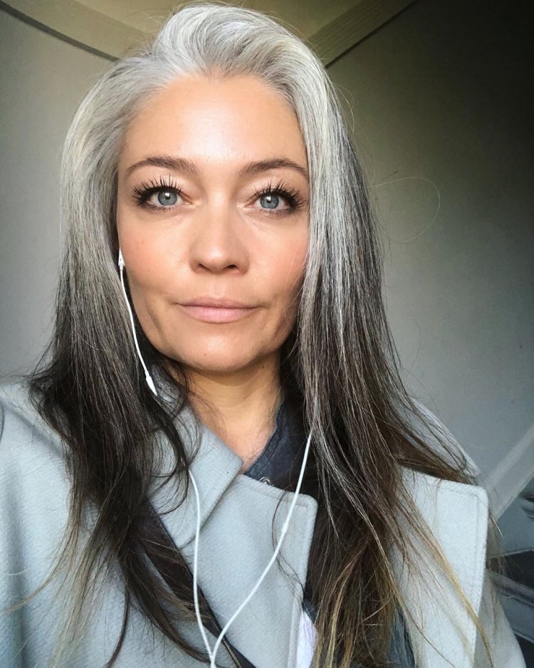 Hair coloring with gray hair