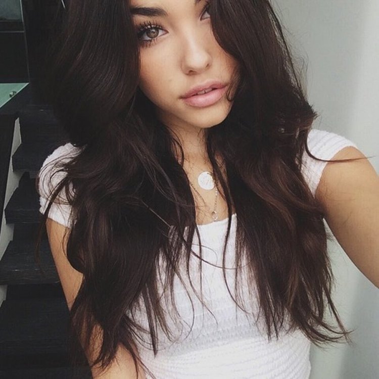 Madison Beer selfie