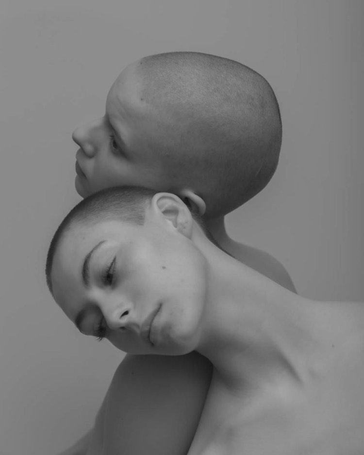 Bald girls Aesthetics