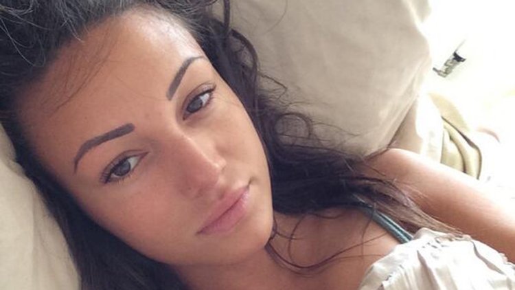 Selfies of girls without makeup