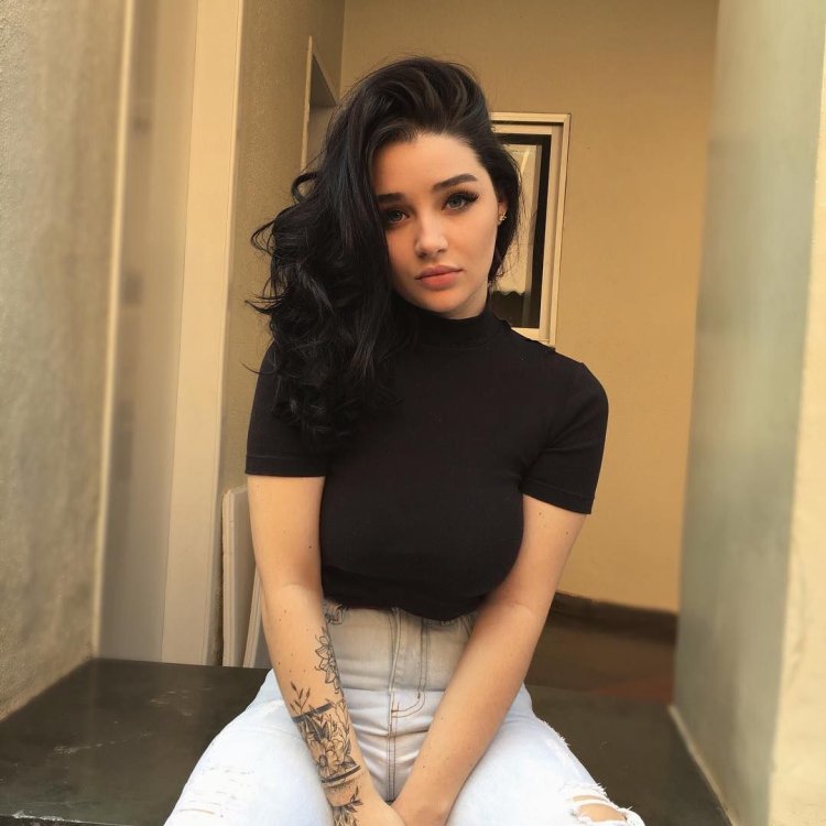 Michelle Alves @miaalvescz