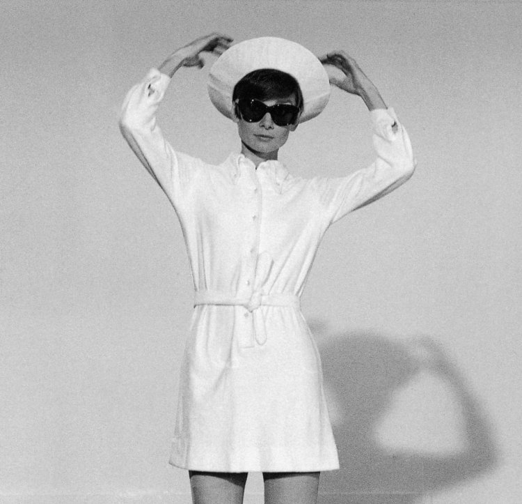 Audrey Hepburn full length