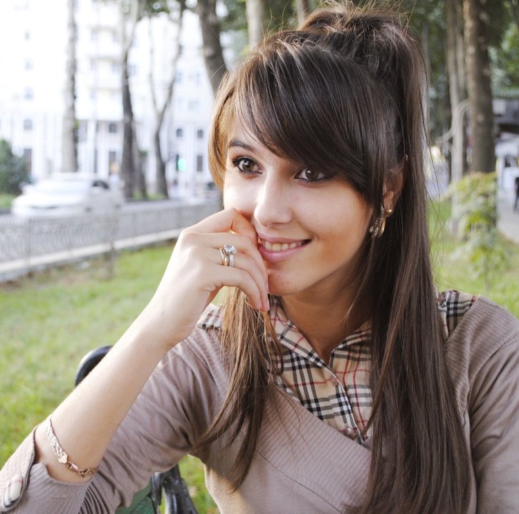 Ordinary Uzbek girls