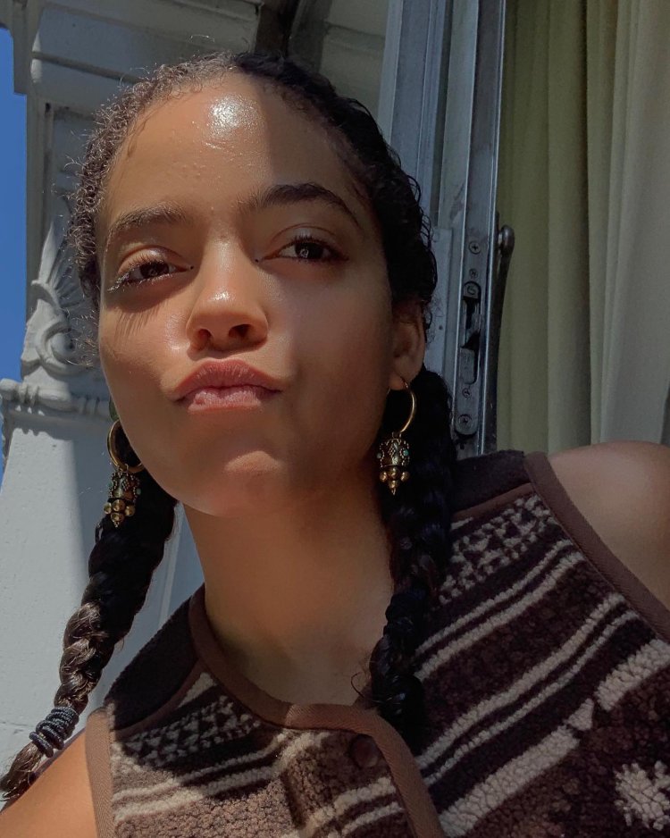 Quintessa Swindell plums