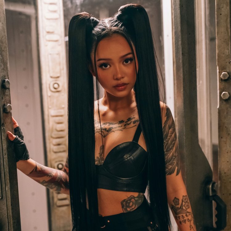 Build a bit Bella Poarch